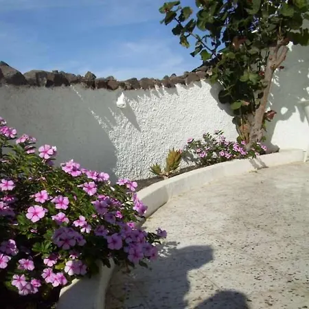 Holiday home Sleeps 4 Wifi Famara