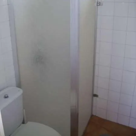 Vakantiehuis Sleeps 4 Wifi
